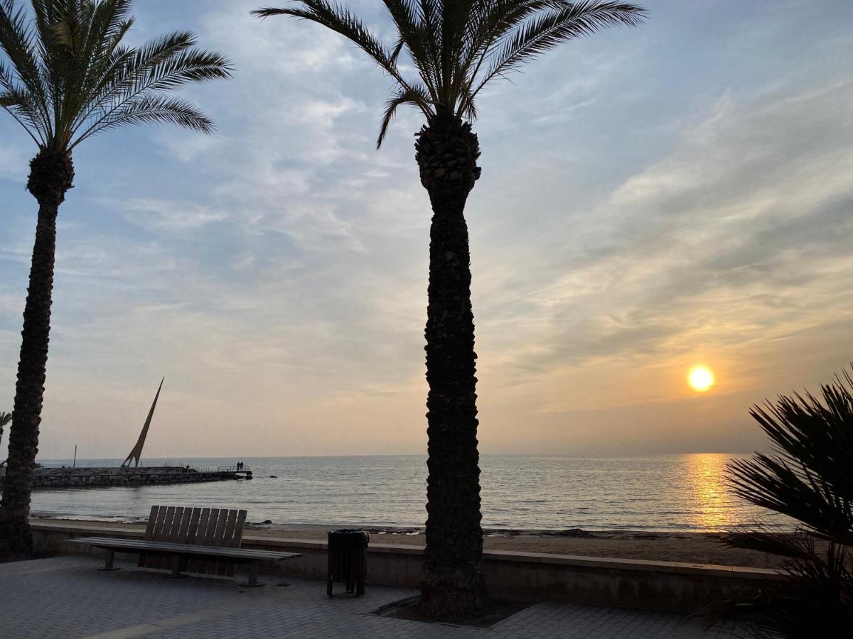 סאלו Appartement Spacieux, Front De Mer, Vue Splendide מראה חיצוני תמונה