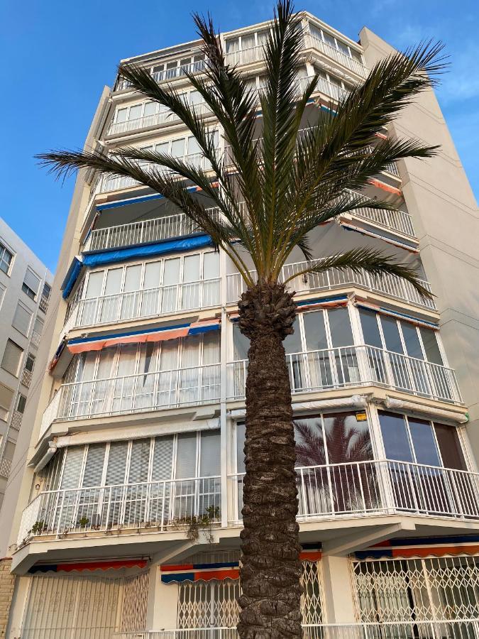 סאלו Appartement Spacieux, Front De Mer, Vue Splendide מראה חיצוני תמונה